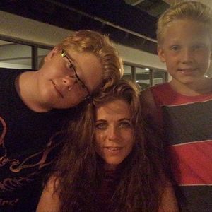 Meet your Posher, Laurie